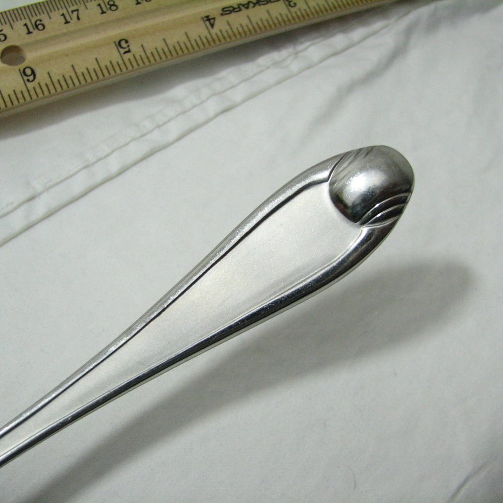 ONEIDA 18/10 GARNET PATTERN Place/Oval Soup Spoon 7 INCH - Picture 5 of 12